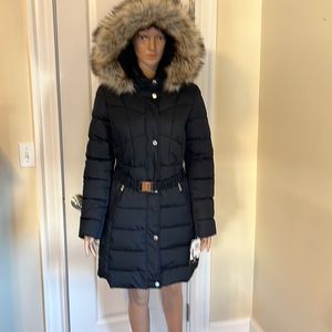 Laundry by design coat with faux fur lined hood